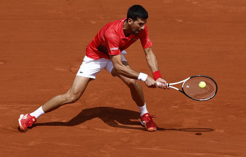 Serbio Djokovic (1) vence al argentino Schwartzman y avanza a final del Roland Garros