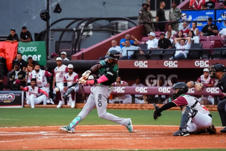 Estrellas aplastan a Gigantes y escalan al primer lugar del torneo otoño-invernal