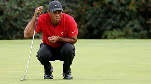 Estelar golfista Tiger Woods se roba la atención de los fanáticos en un Masters
