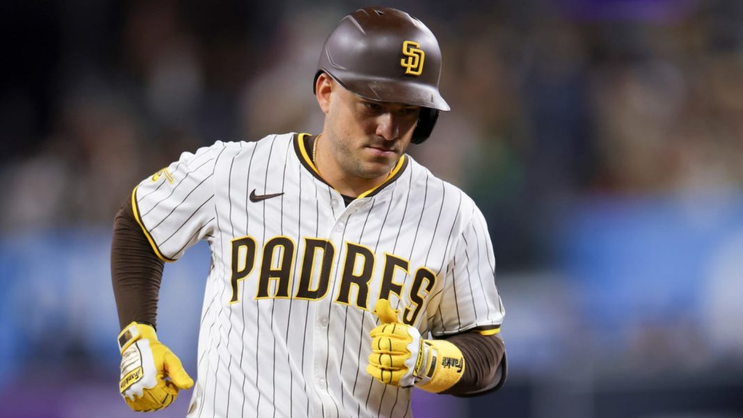 MLB suspende a José Iglesias y multa a Xander Bogaerts por conducta antideportiva