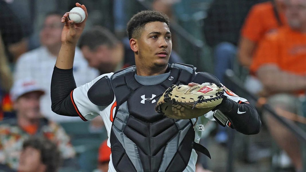 Primer juego que termina con revocación de bola por strike por sistema ABS; Orioles vencen a Rangers