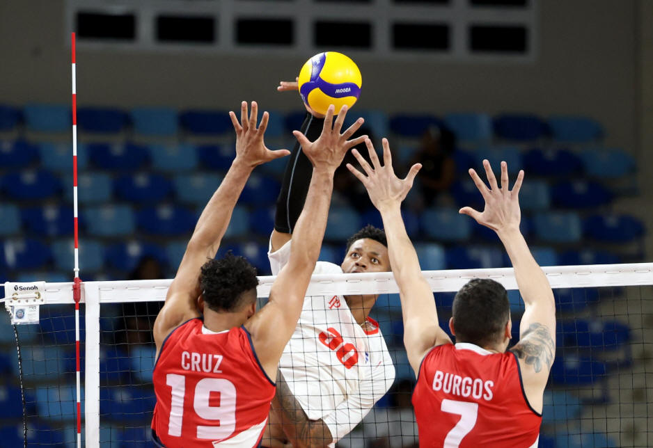 Cuba remonta ante Rep. Dominicana y avanza a semifinales de voleibol JCC-2026