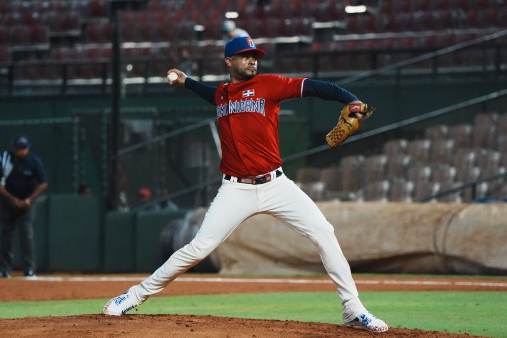 Esmil Roger amarra a Colombia y béisbol de RD se despide con triunfo de JCC-2026