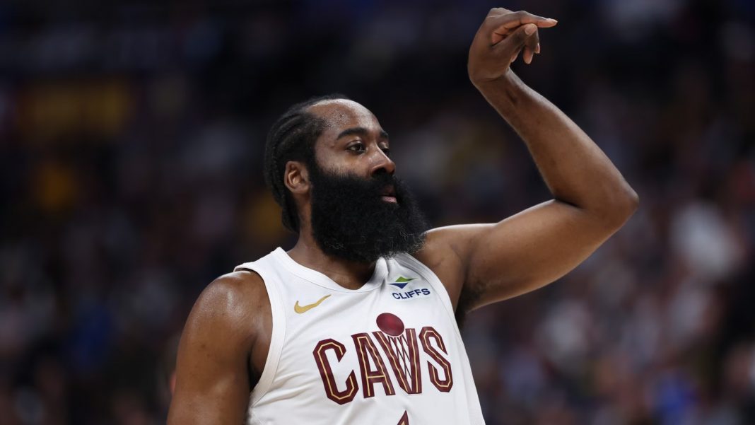 Harden se queda con Cavaliers por tres temporadas más y bolsa de US97 millones