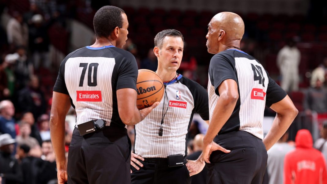 NBA con ojos sobre fingir faltas, defensa irregular, tiempo en tiros libres y otros puntos