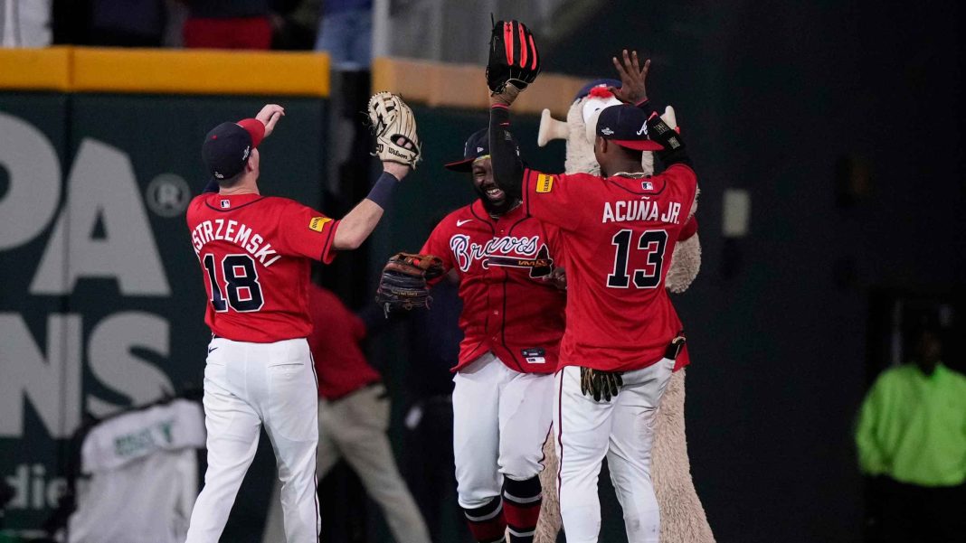 Bravos dominan a Filis y avanzan a Serie Divisional NL; pitcheo y tres jonrones fueron clave